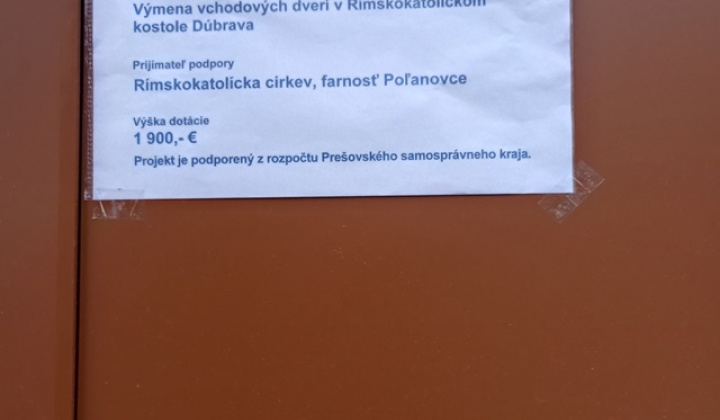 18. fotografia fotogalérie Projekty / Výmena vchodových dverí v Rímskokatolíckom kostole Dúbrava - foto