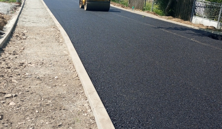 2. fotografia fotogalérie Aktuality / Dúbrava - 101 00 Miestne komunikácie NFP309070FDF9 - foto