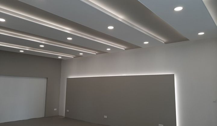 2. fotografia fotogalérie Úradná tabuľa / Oprava - obnova spoločenskej miestnosti - foto